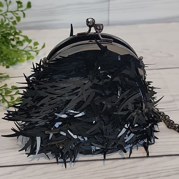 Franchi black sequined mini clutch with chain - Picture 4 of 11